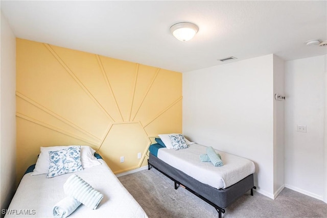 bedroom with carpet flooring