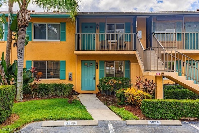 view of townhome / multi-family property