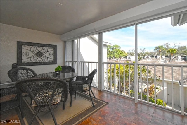 view of sunroom / solarium