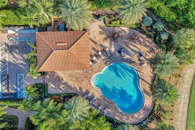 birds eye view of property