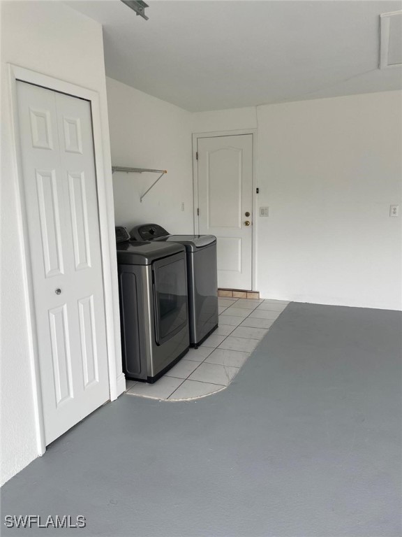 laundry room featuring washer and dryer