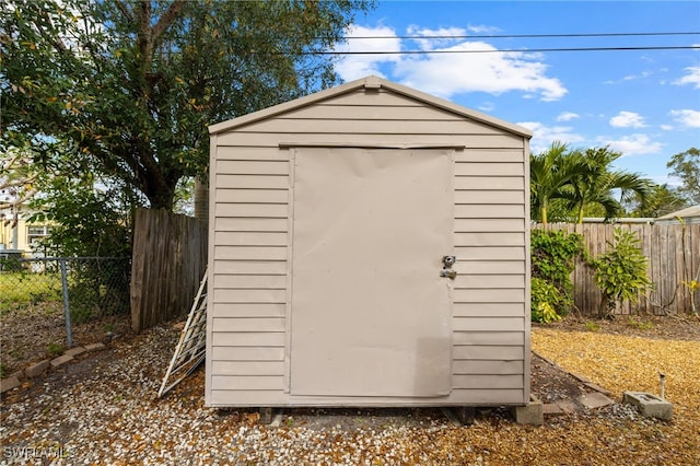 view of outdoor structure