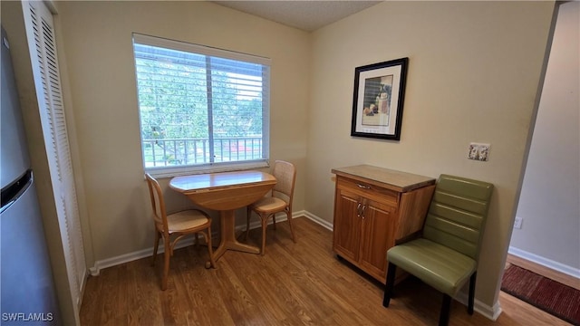 living area with light wood-type flooring