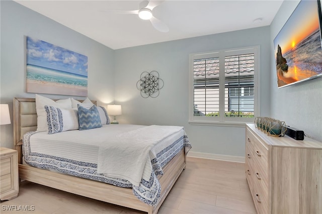 bedroom featuring ceiling fan