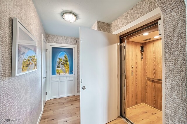 3131 Twin Lakes Ln, Sanibel, FL 33957 - interior space featuring light wood-style floors