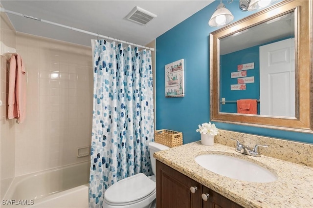 full bathroom featuring shower / tub combo with curtain, vanity, and toilet