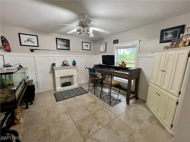 office area with ceiling fan