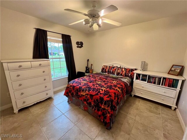 bedroom featuring ceiling fan