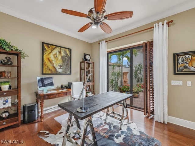 office area with ceiling fan, ornamental molding, and hardwood / wood-style floors