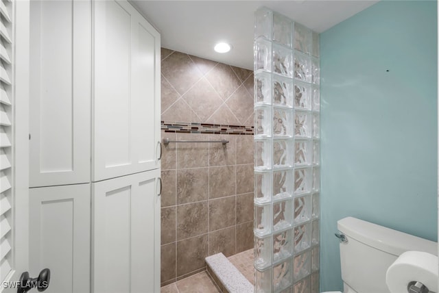 2777 W Gulf Dr Unit 309, Sanibel, FL 33957 - full bath with recessed lighting, toilet, and walk in shower