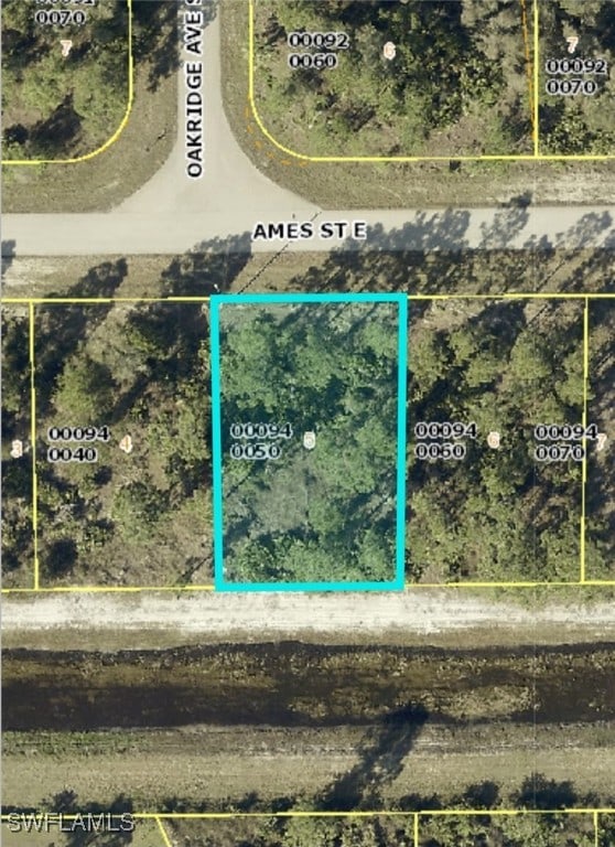 Listing photo 2 for 538 Ames St E, Lehigh Acres FL 33974