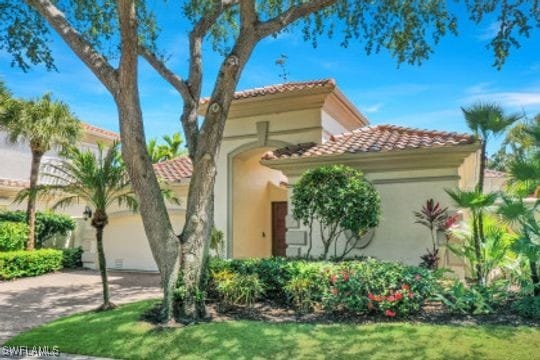 view of mediterranean / spanish home