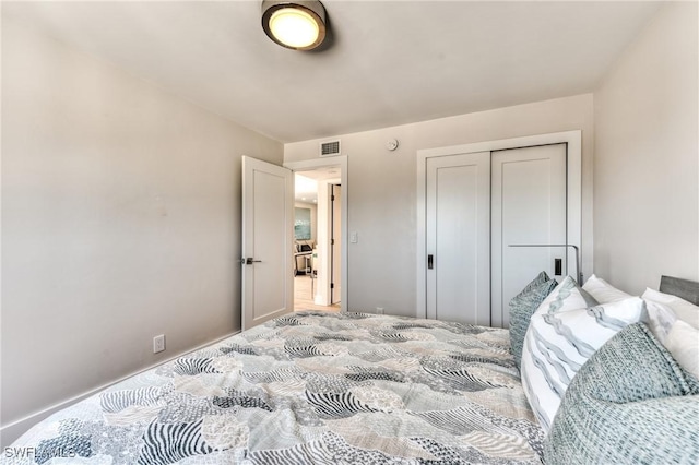 bedroom featuring a closet