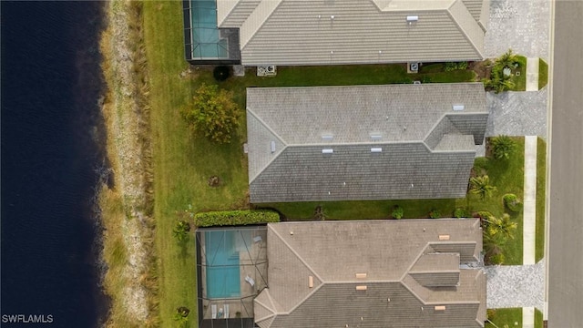 bird's eye view featuring a water view