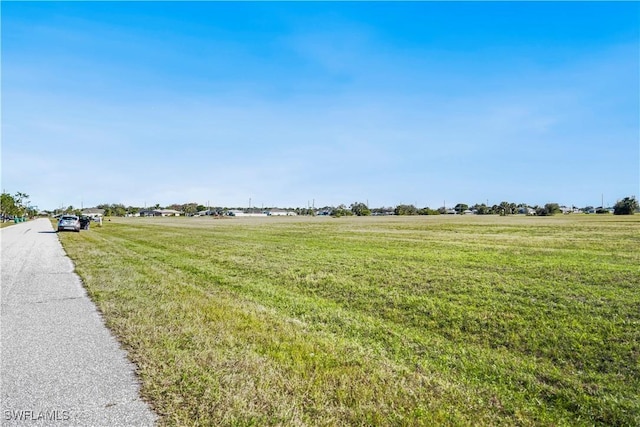 Listing photo 3 for 2016 NE 17th Ter, Cape Coral FL 33909