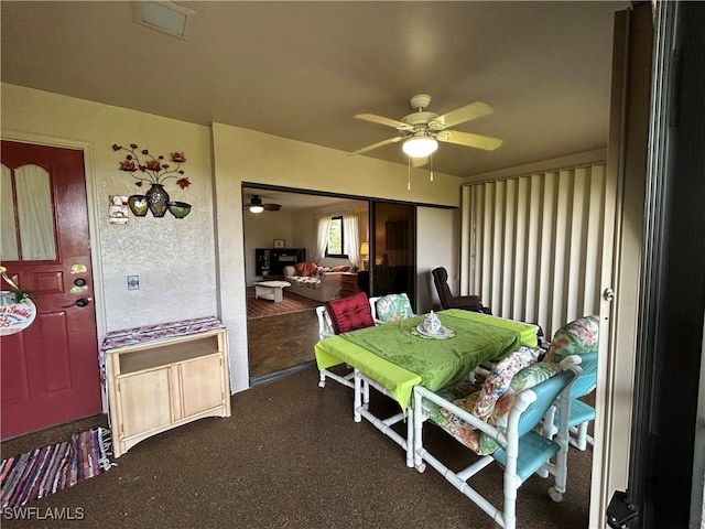 dining room with ceiling fan