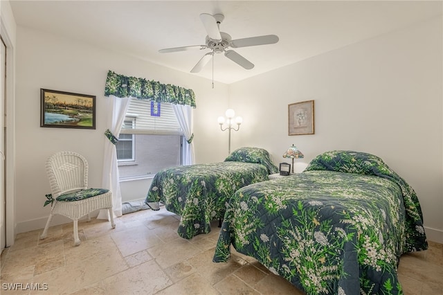 bedroom with ceiling fan