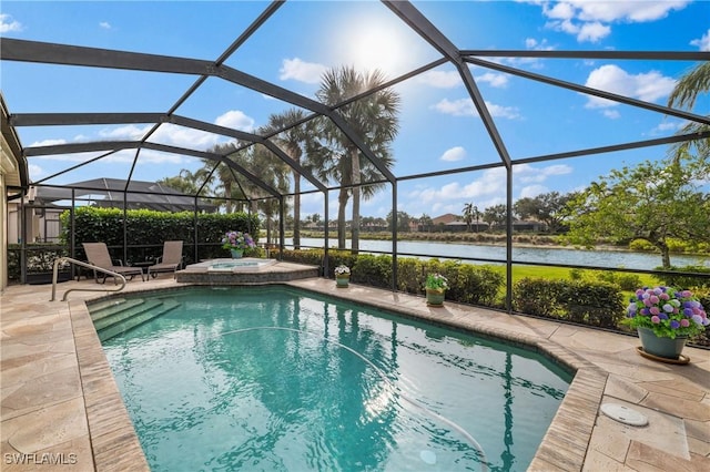 view of pool featuring an in ground hot tub, a water view, a patio area, and a lanai