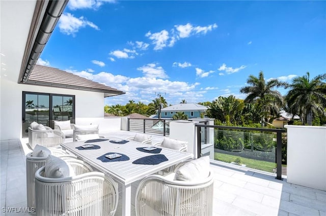 460 2nd Ave N, Naples, FL 34102 - view of patio with a balcony