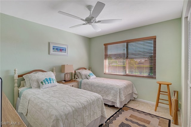 bedroom with ceiling fan