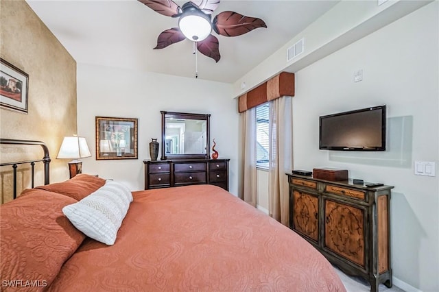 bedroom featuring ceiling fan