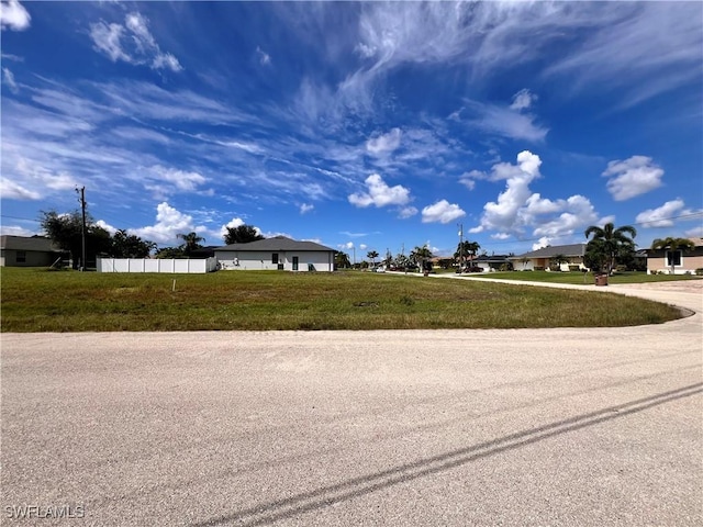 Listing photo 2 for 1402 SW 13th St, Cape Coral FL 33991