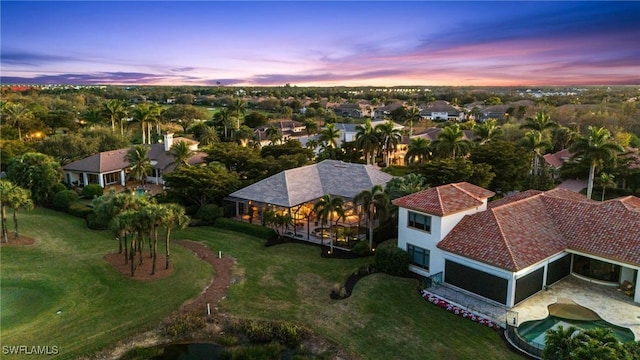 view of aerial view at dusk