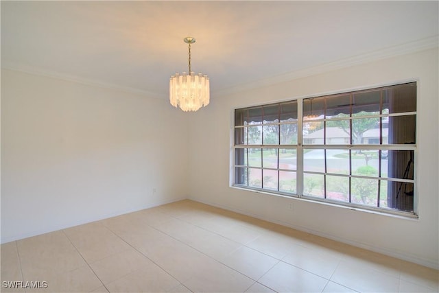 unfurnished room featuring crown molding, light tile patterned floors, and an inviting chandelier