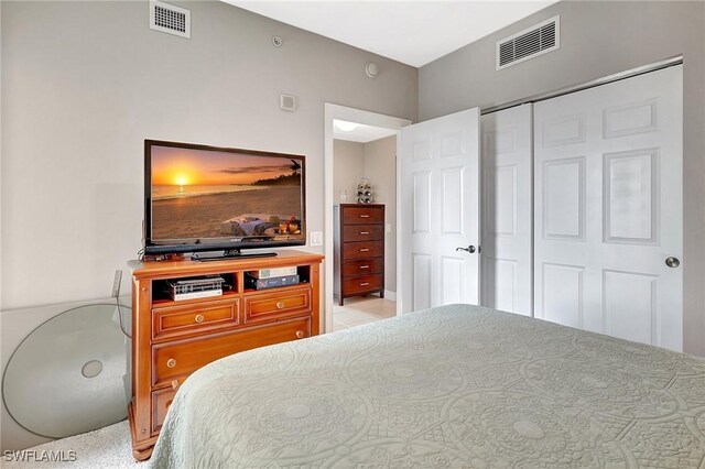 bedroom featuring a closet