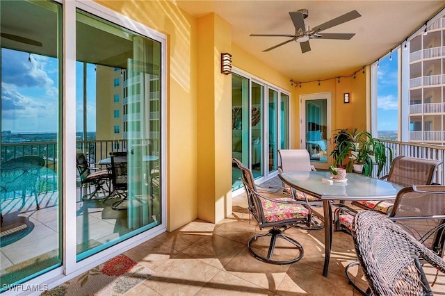 balcony with ceiling fan