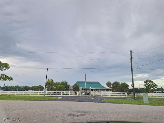 Listing photo 3 for 770 S Jinete St, Clewiston FL 33440