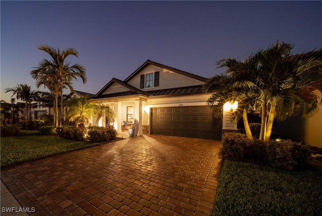 view of front facade with a garage