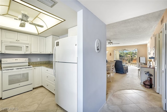 Listing photo 3 for 5651 Rattlesnake Hammock Rd Unit C204, Naples FL 34113