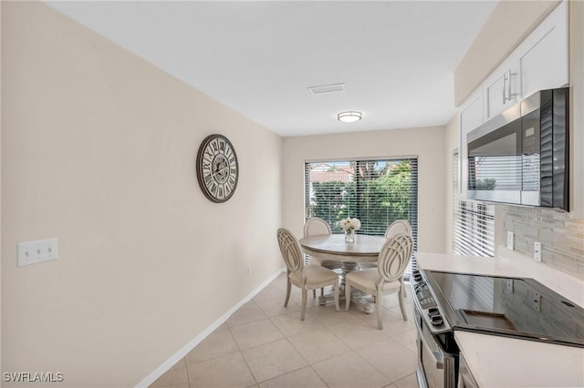 833 Reef Point Cir, Naples, FL 34108 - view of tiled dining space