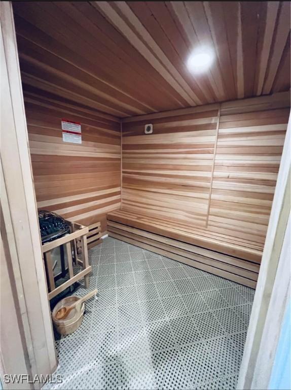 view of sauna / steam room