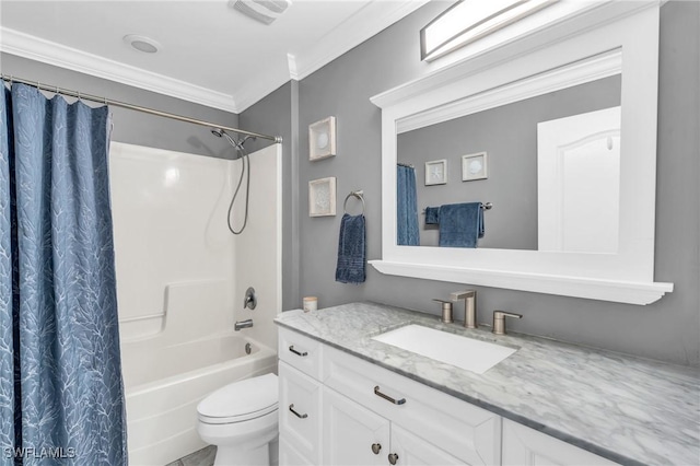 full bathroom with shower / bath combo with shower curtain, toilet, vanity, and ornamental molding