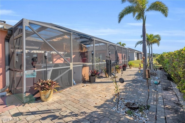 exterior space featuring a lanai