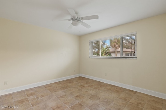 empty room with ceiling fan