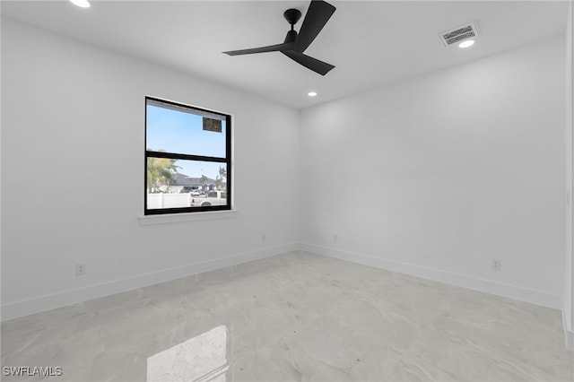 empty room with ceiling fan