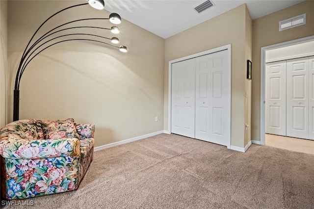 unfurnished room featuring carpet