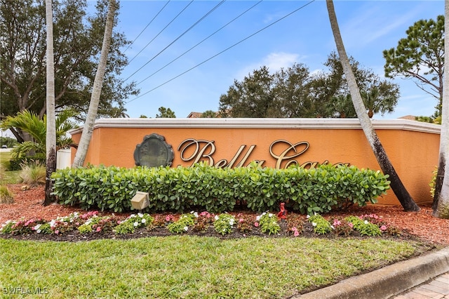 view of community / neighborhood sign