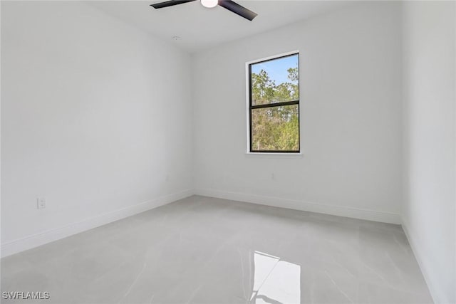 unfurnished room with ceiling fan