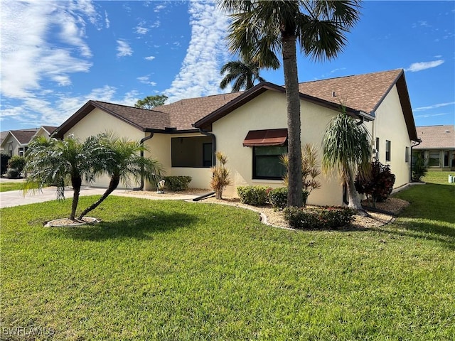 view of front of house with a front yard