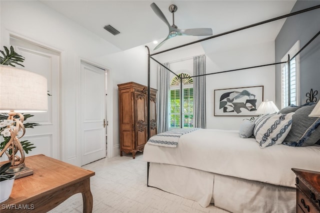 bedroom featuring ceiling fan