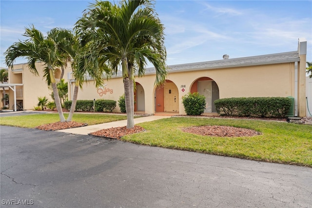 view of front of home with a front yard