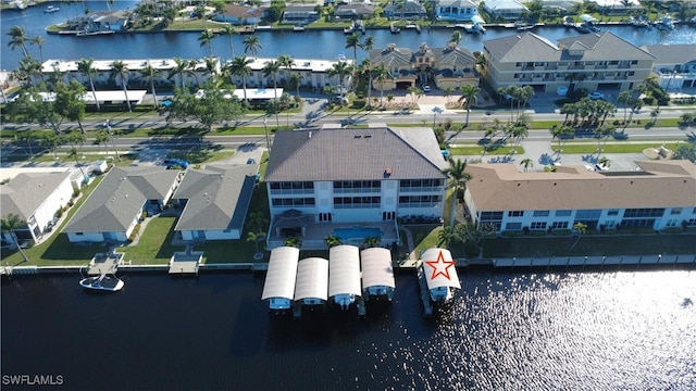 bird's eye view with a water view