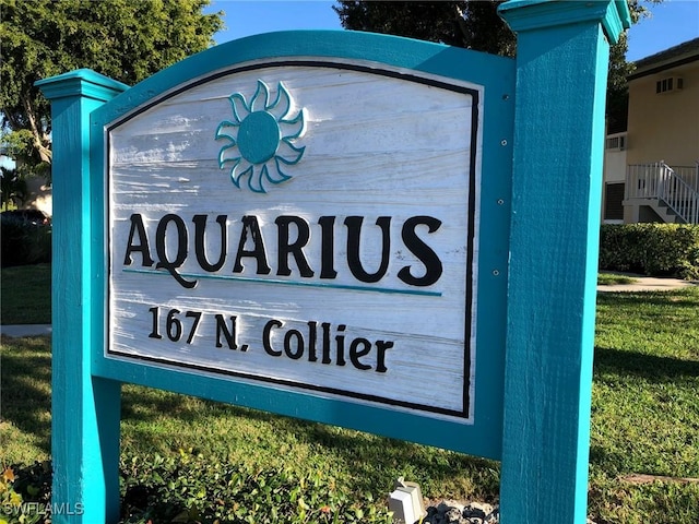 view of community / neighborhood sign