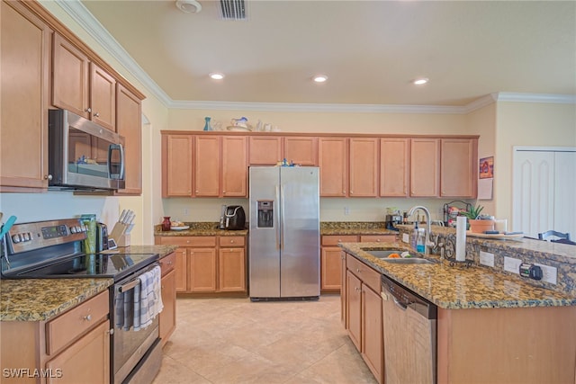 kitchen with sink, crown molding, stainless steel appliances, and light tile patterned floors