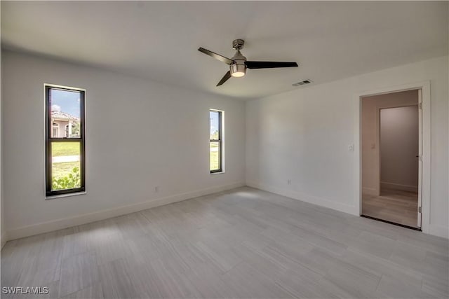 empty room with ceiling fan