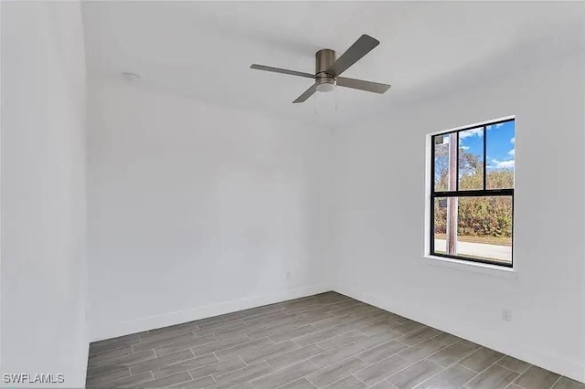 empty room with ceiling fan